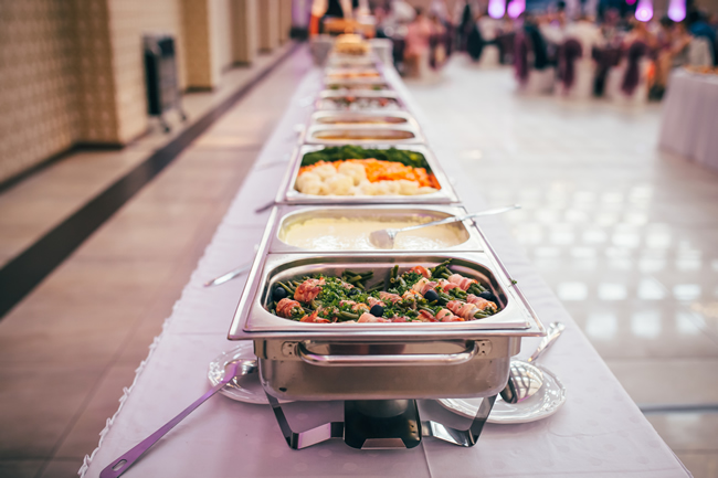 chafing dishes w food